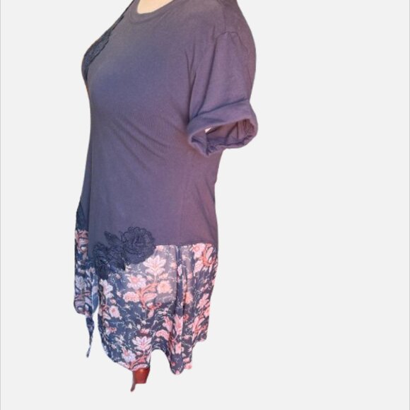 Akemi + Kin for Anthropologie Mixed Boho Floral Tunic Tee Top (Size S) - Picture 3 of 15